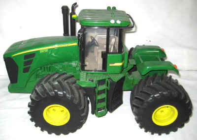nov 18 toys 316.jpg (392961 bytes)