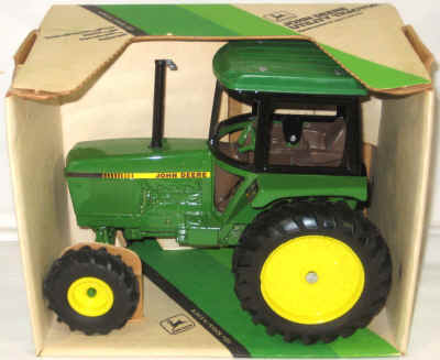 nov 18 toys 3 011.jpg (341150 bytes)