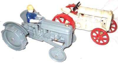 sept 26 toys 3 048.jpg (254394 bytes)