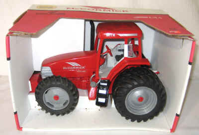 dec 3 farm toys 068.jpg (295923 bytes)