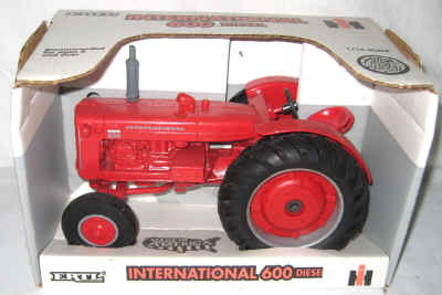 dec 3 farm toys 081.jpg (287353 bytes)