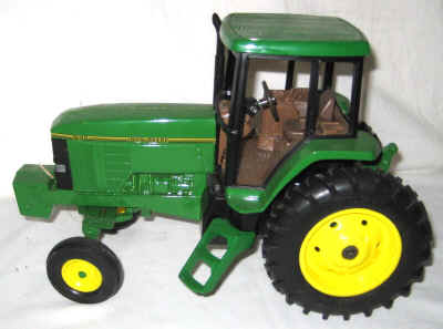 dec 3 farm toys 099.jpg (278716 bytes)