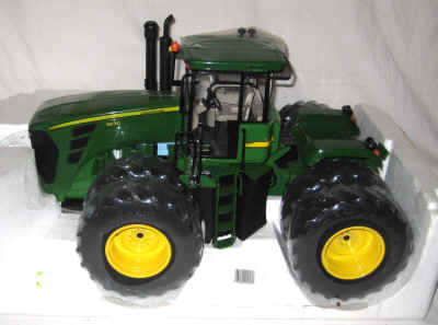 dec 3 farm toys 120.jpg (305007 bytes)