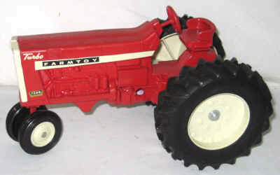 dec 3 farm toys 169.jpg (223063 bytes)