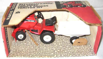 dec 3 farm toys 214.jpg (426292 bytes)