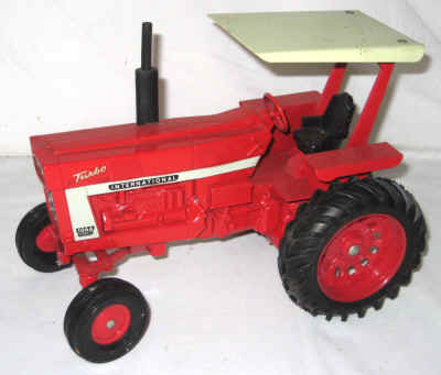 dec 3 farm toys 234.jpg (309084 bytes)