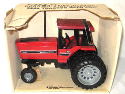 dec 3 farm toys 2 029.jpg (294958 bytes)