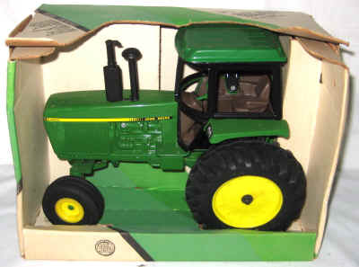 dec 3 farm toys 2 038.jpg (289232 bytes)