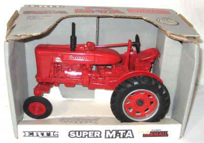 dec 3 farm toys 2 062.jpg (359115 bytes)