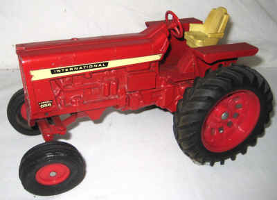dec 3 farm toys 356.jpg (337399 bytes)