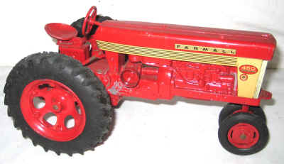 dec 3 farm toys 401.jpg (292982 bytes)