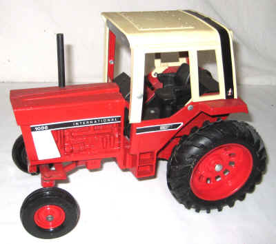 dec 3 farm toys 418.jpg (297201 bytes)