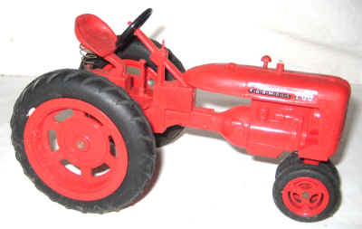 dec 3 farm toys 420.jpg (246898 bytes)