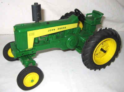 dec 3 farm toys 440.jpg (331294 bytes)