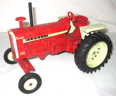 dec 3 farm toys 457.jpg (311111 bytes)