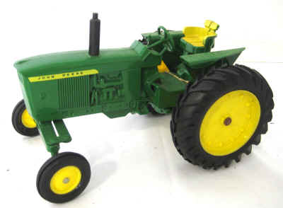 dec 3 farm toys 485.jpg (264223 bytes)