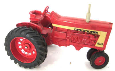 dec 3 farm toys 503.jpg (276223 bytes)