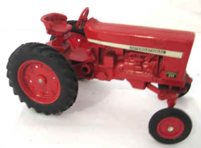 dec 3 farm toys 507.jpg (240921 bytes)