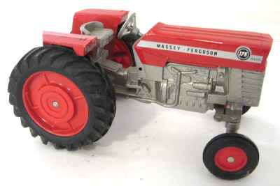 dec 3 farm toys 526.jpg (300641 bytes)