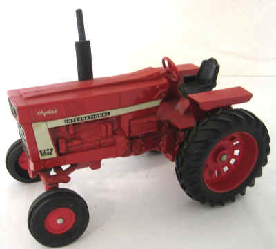 dec 3 farm toys 539.jpg (245611 bytes)