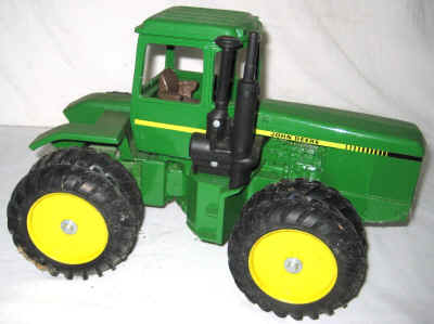 dec 3 farm toys 544.jpg (360509 bytes)