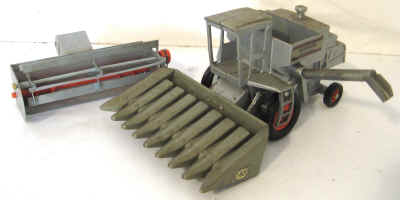 dec 3 farm toys 584.jpg (250094 bytes)