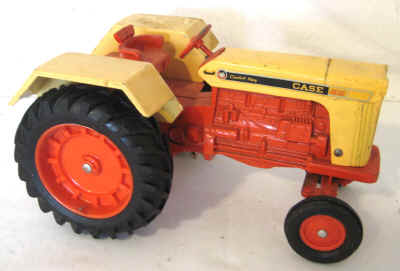 dec 3 farm toys 600.jpg (292973 bytes)