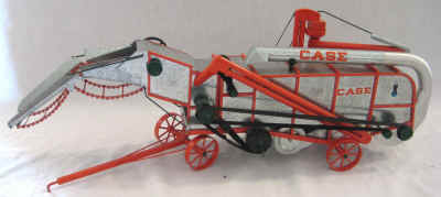 nov 21 farm toys 2 011.jpg (299493 bytes)