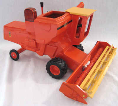 nov 21 farm toys 2 065.jpg (260864 bytes)