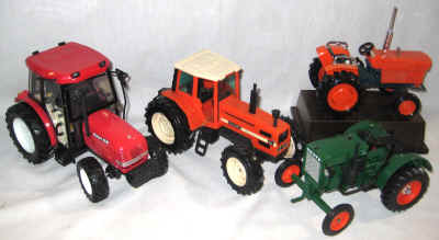 Britains 132 David Brown Replica 1412 Tractor Collectable Farm Toy