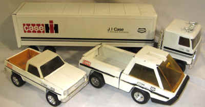 nov 21 farm toys 4 119.jpg (297917 bytes)